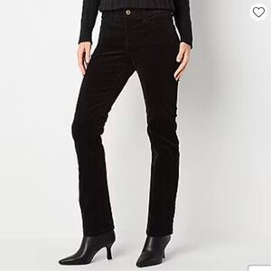 Black Straight leg Corduroy Pants 🖤